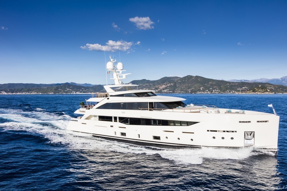 Yacht SERENITY, a Mondomarine SF40 Superyacht | CHARTERWORLD Luxury ...